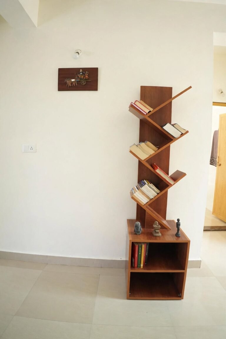sunlit_homestay_interior_1.jpg